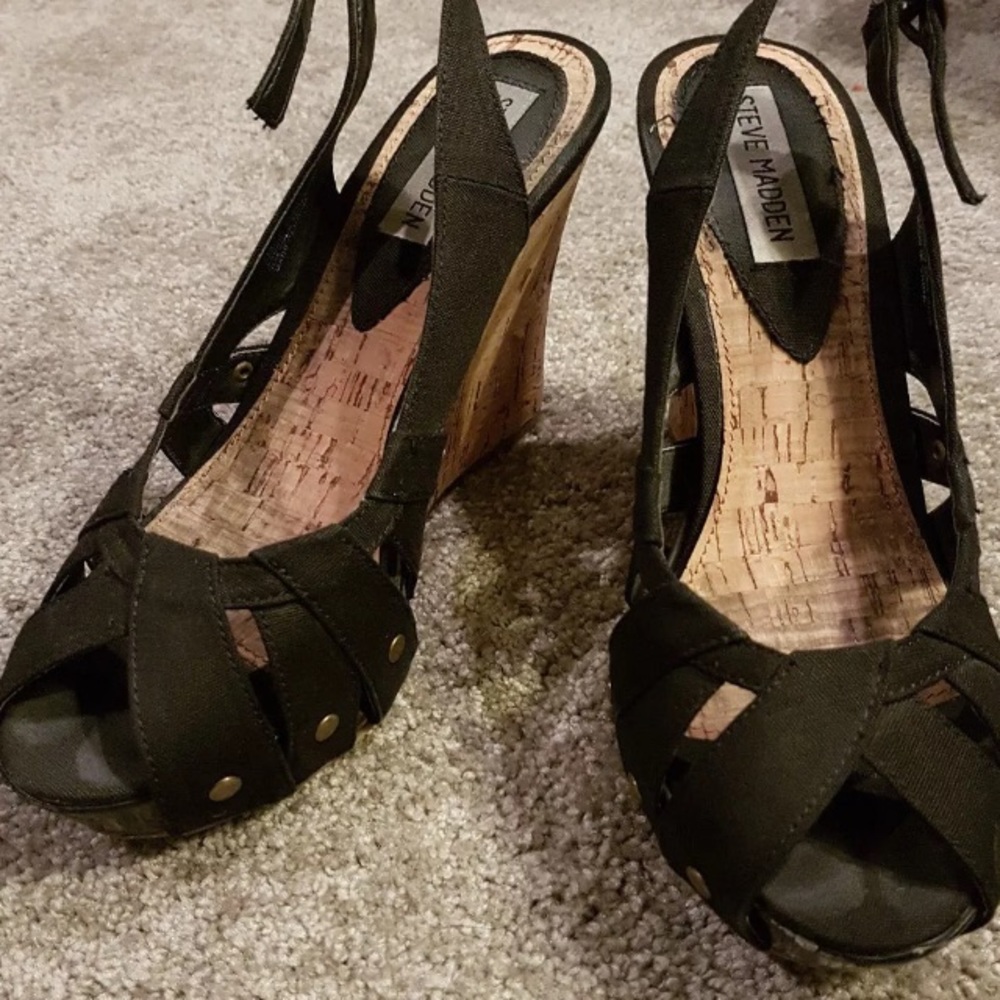 STEVE MADDEN CRAZZY WEDGE